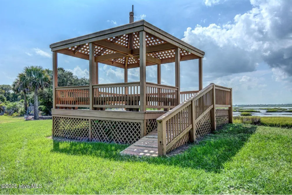 109 Sea Urchin Court Surf City, NC 28445