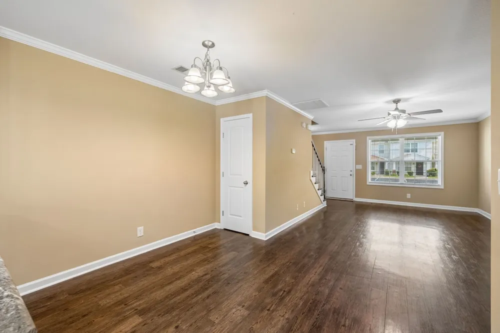 302 Sam Houston Cir Clarksville, TN 37040