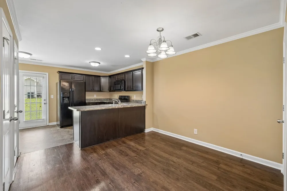 302 Sam Houston Cir Clarksville, TN 37040