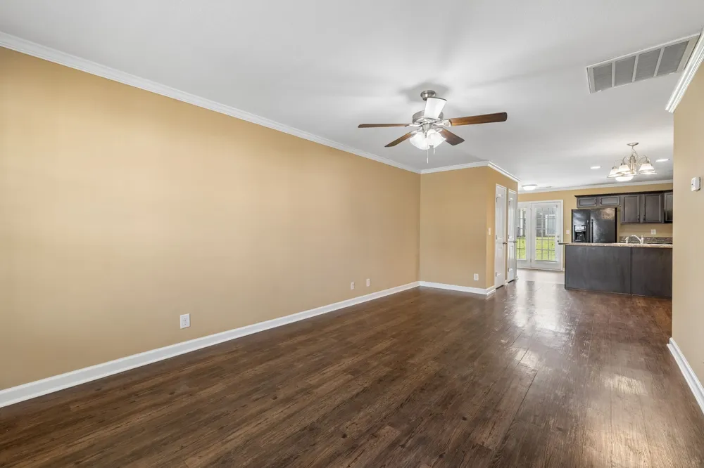 302 Sam Houston Cir Clarksville, TN 37040