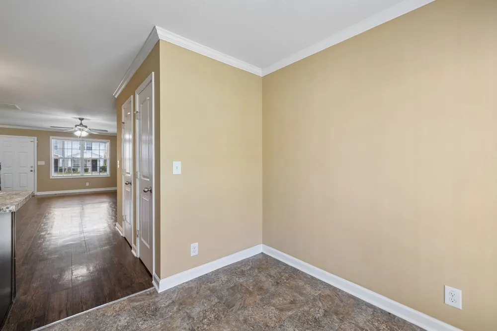 302 Sam Houston Cir Clarksville, TN 37040