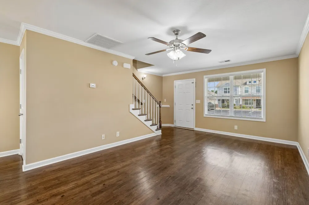 302 Sam Houston Cir Clarksville, TN 37040