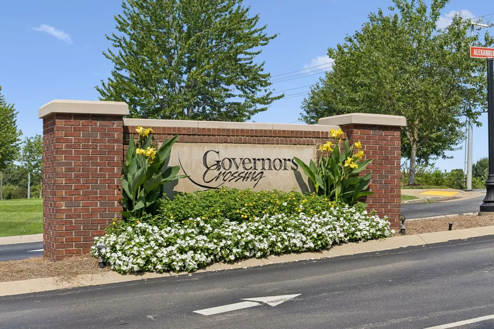 302 Sam Houston Cir Clarksville, TN 37040
