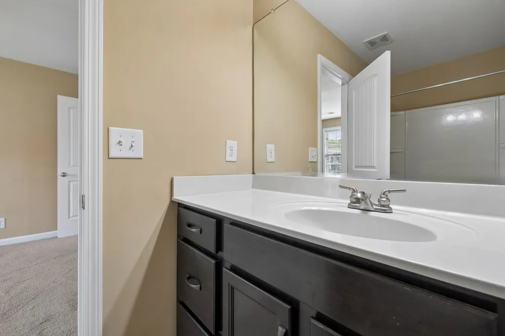 302 Sam Houston Cir Clarksville, TN 37040