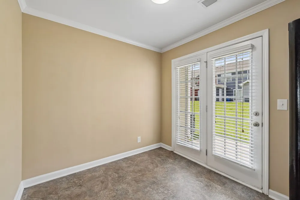302 Sam Houston Cir Clarksville, TN 37040