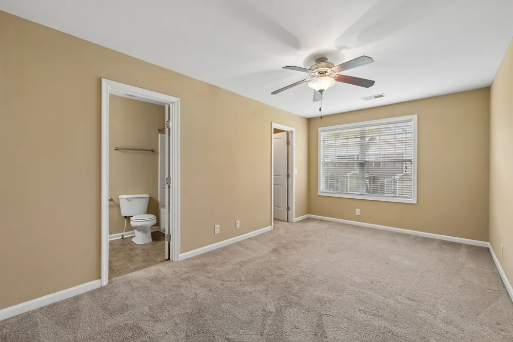 302 Sam Houston Cir Clarksville, TN 37040