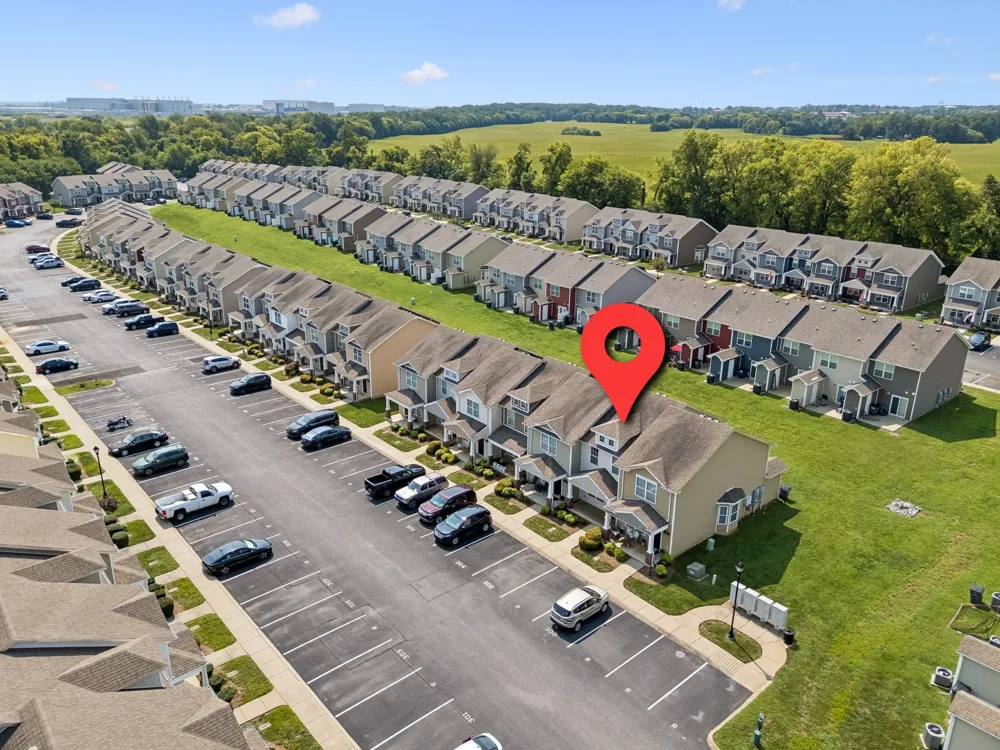 302 Sam Houston Cir Clarksville, TN 37040