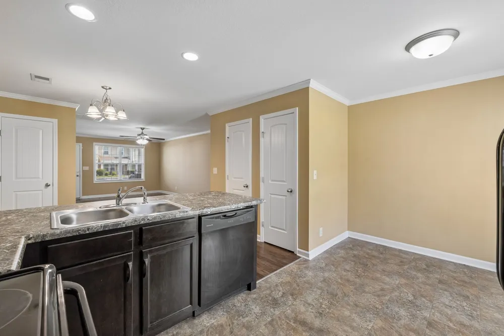 302 Sam Houston Cir Clarksville, TN 37040