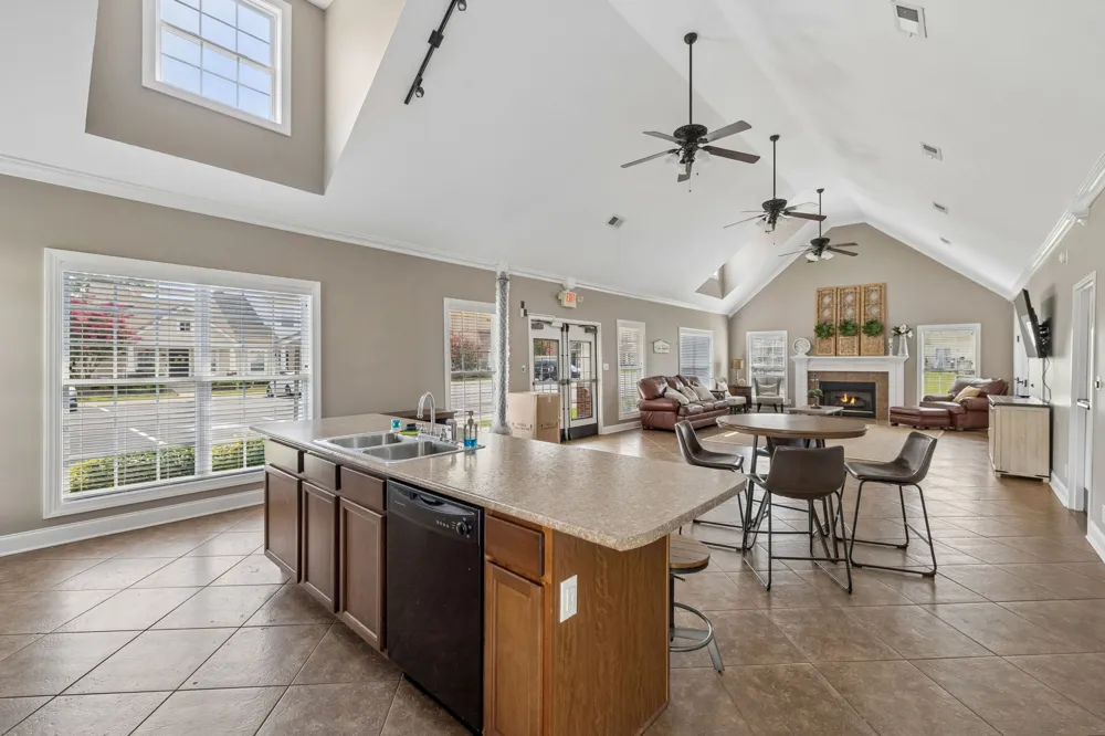 302 Sam Houston Cir Clarksville, TN 37040