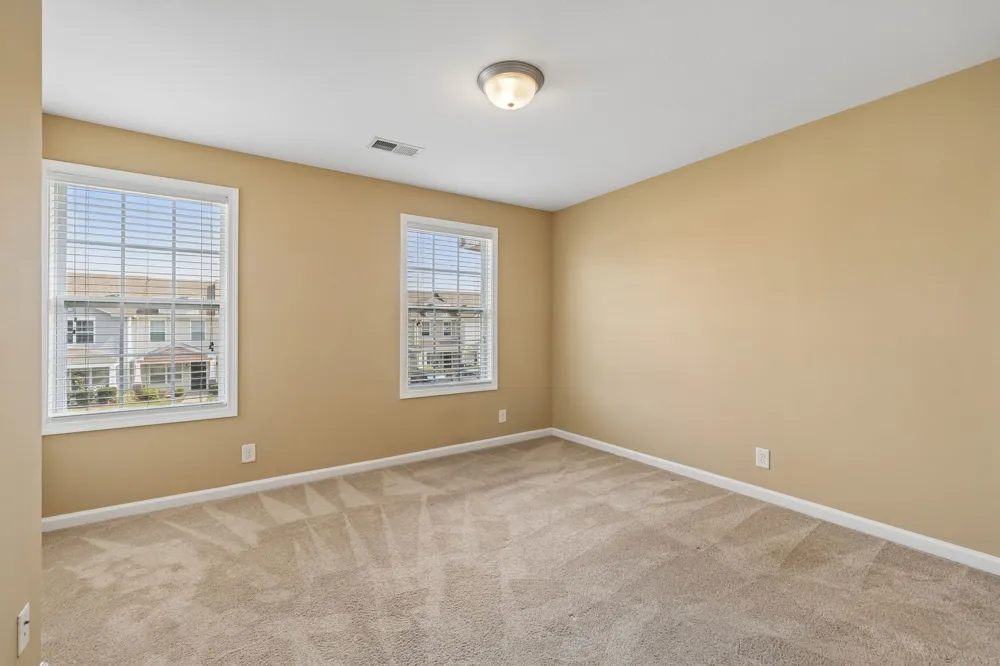 302 Sam Houston Cir Clarksville, TN 37040