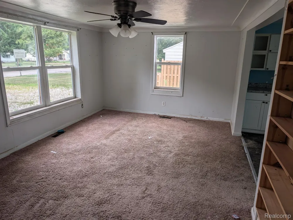 1334 Transue Avenue Burton City, MI 48509