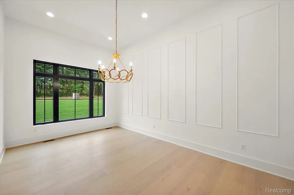 1059 Iroquois Trail Oxford Charter Township, MI 48371