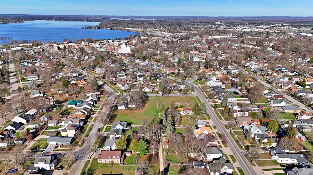702 E Division Street Cadillac City, MI 49601