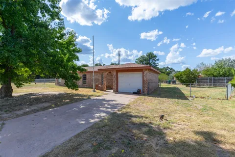 1714 Locksley Court