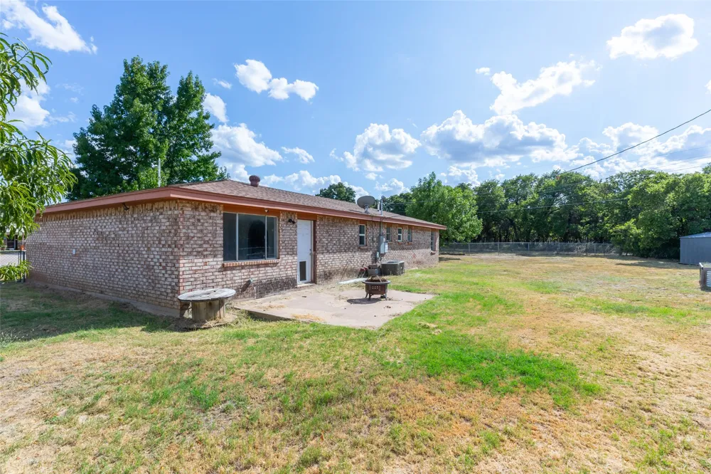 1714 Locksley Court Clyde, TX 79510
