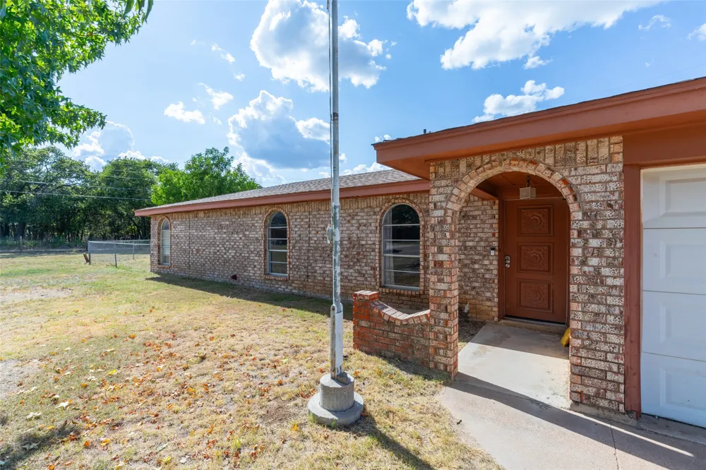 1714 Locksley Court Clyde, TX 79510