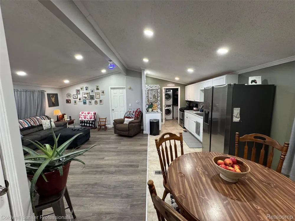 5323 English Road Koylton Township, MI 48727