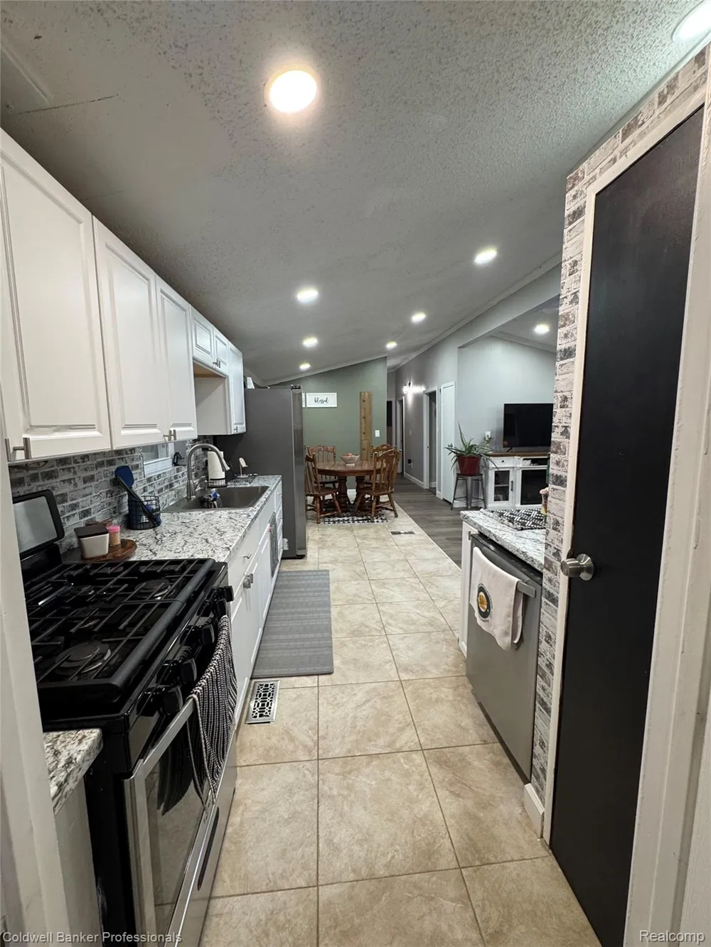5323 English Road Koylton Township, MI 48727