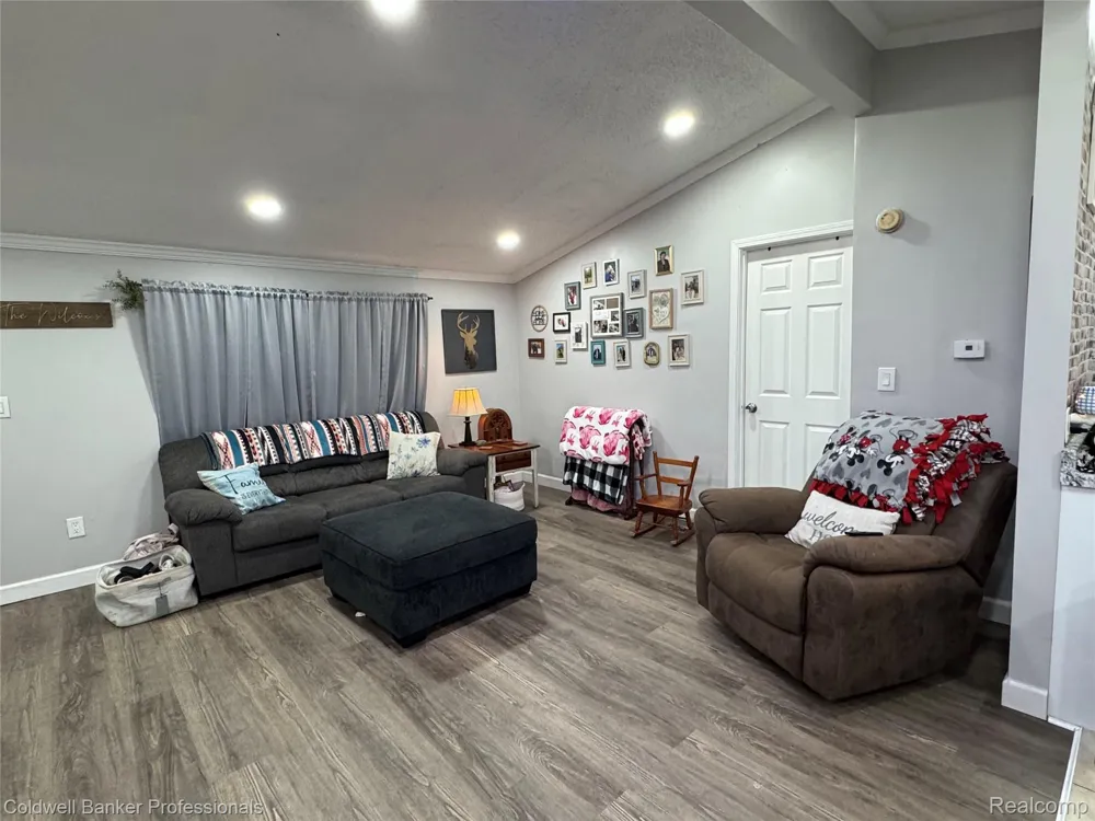 5323 English Road Koylton Township, MI 48727