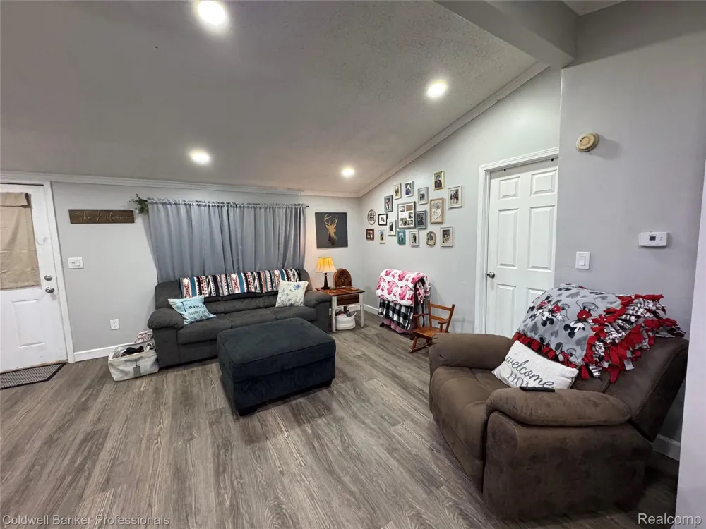 5323 English Road Koylton Township, MI 48727