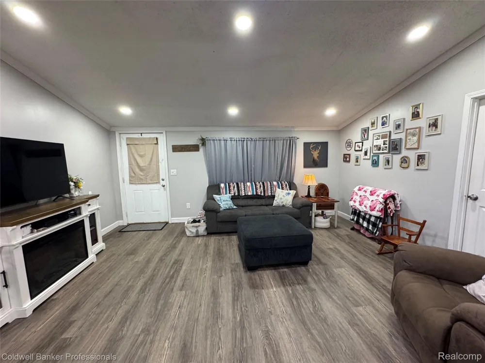 5323 English Road Koylton Township, MI 48727