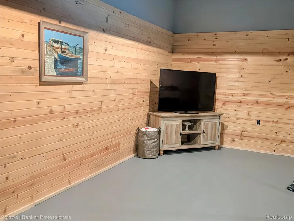 5323 English Road Koylton Township, MI 48727
