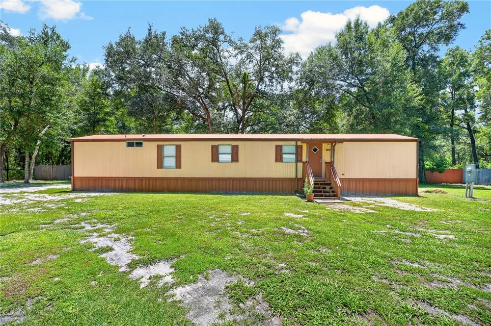 8200 SE 145 STREET Dunnellon, FL 34432