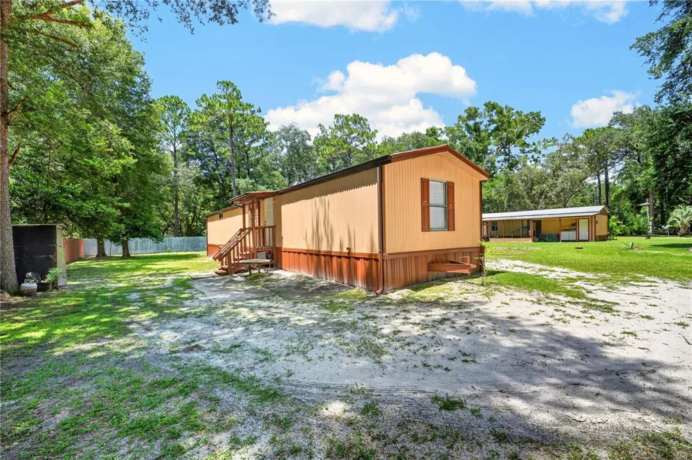 8200 SE 145 STREET Dunnellon, FL 34432