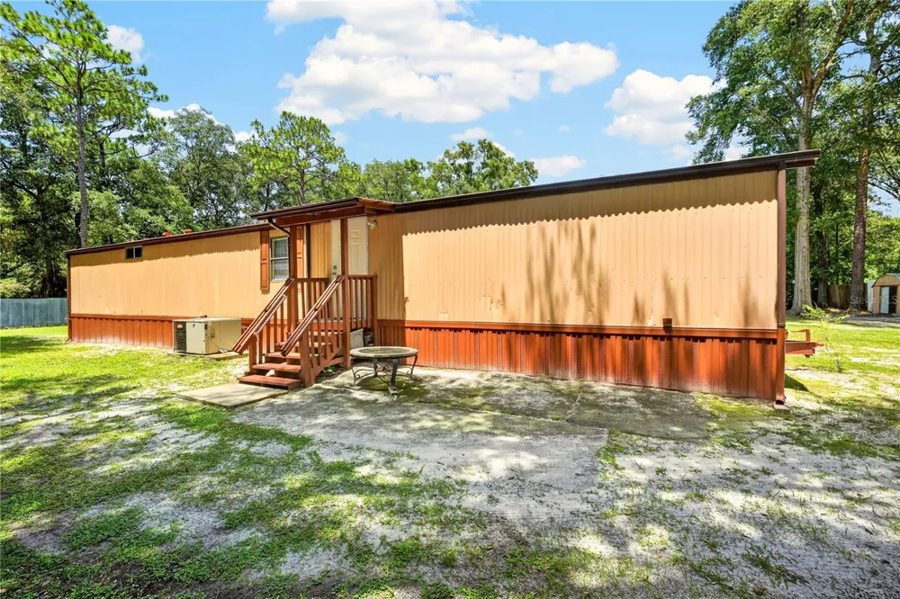 8200 SE 145 STREET Dunnellon, FL 34432