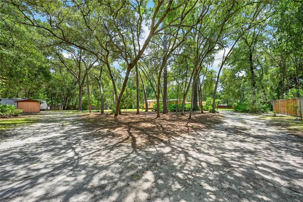 8200 SE 145 STREET Dunnellon, FL 34432