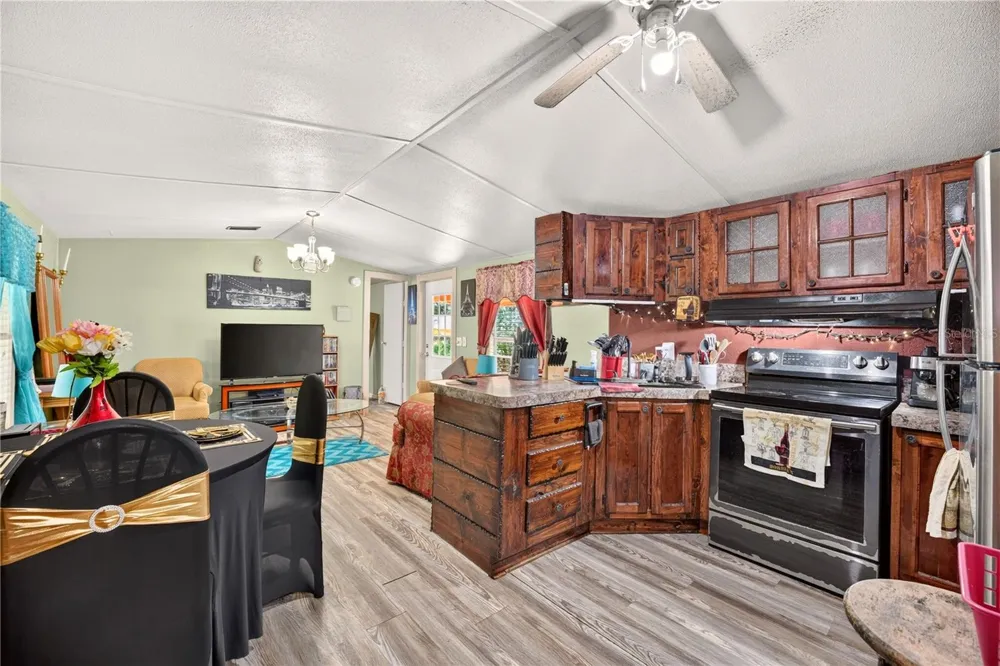 8200 SE 145 STREET Dunnellon, FL 34432