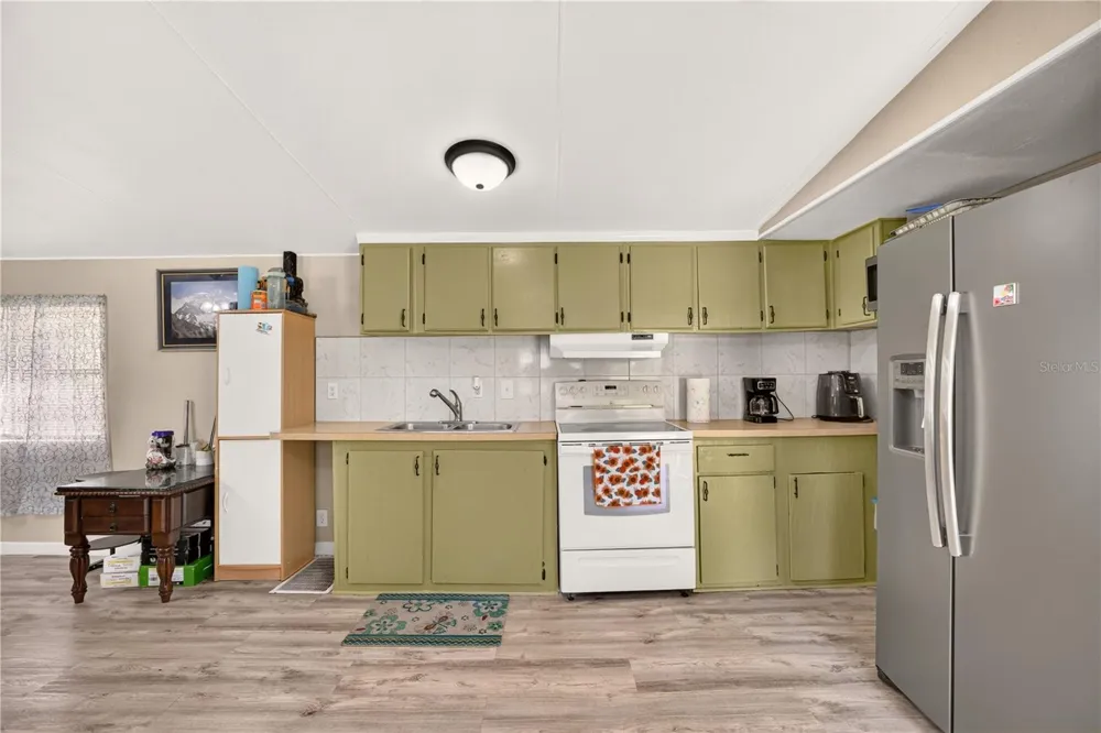 8200 SE 145 STREET Dunnellon, FL 34432
