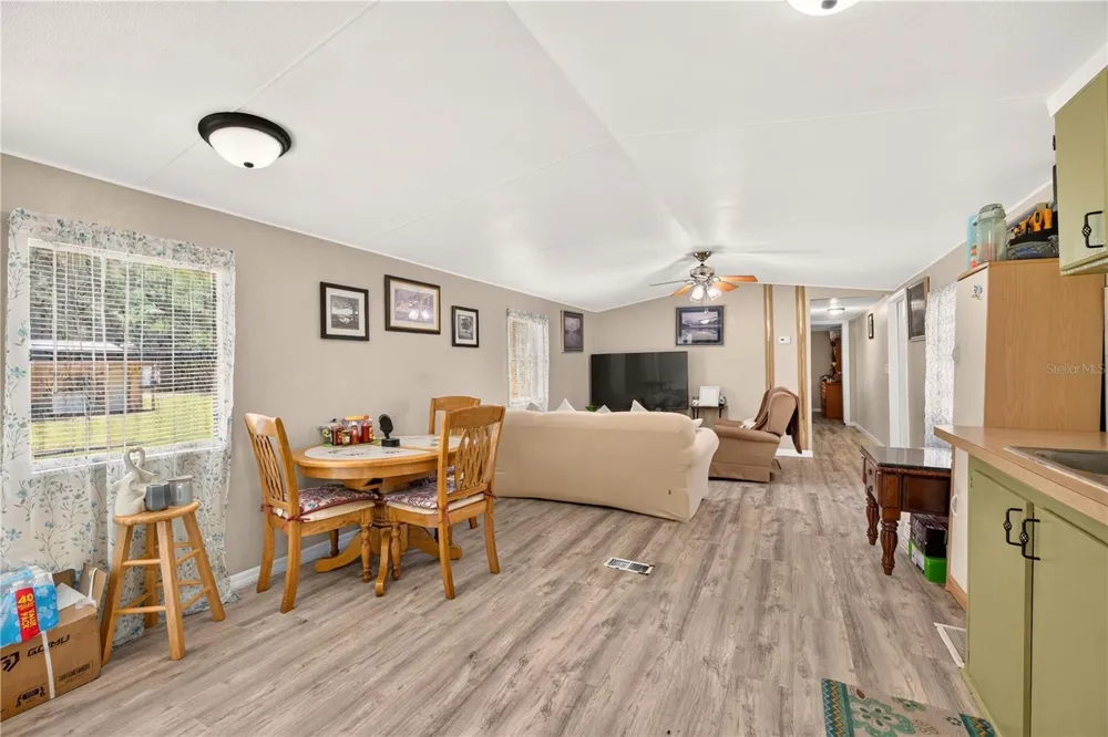 8200 SE 145 STREET Dunnellon, FL 34432