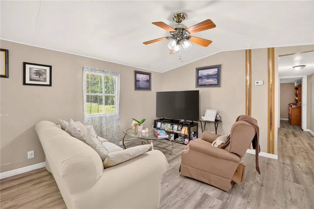 8200 SE 145 STREET Dunnellon, FL 34432