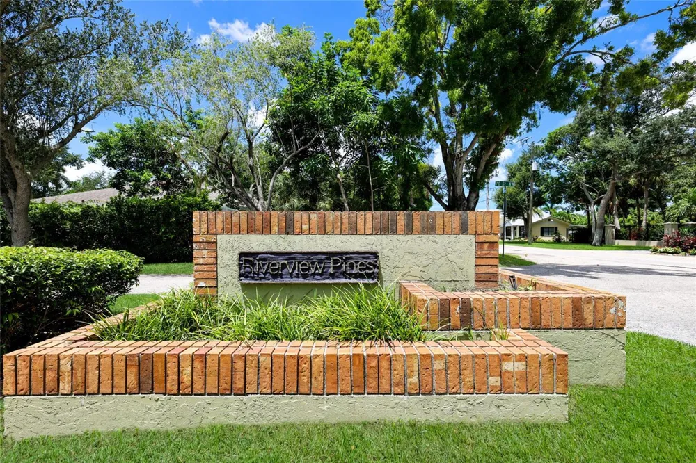 1411 70TH STREET NW Bradenton, FL 34209