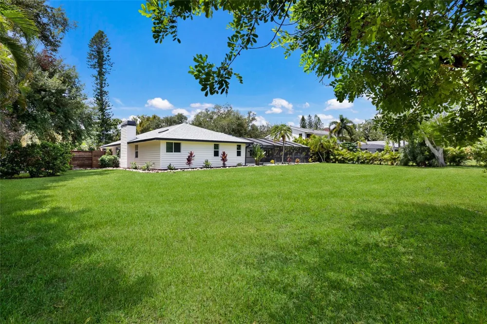 1411 70TH STREET NW Bradenton, FL 34209