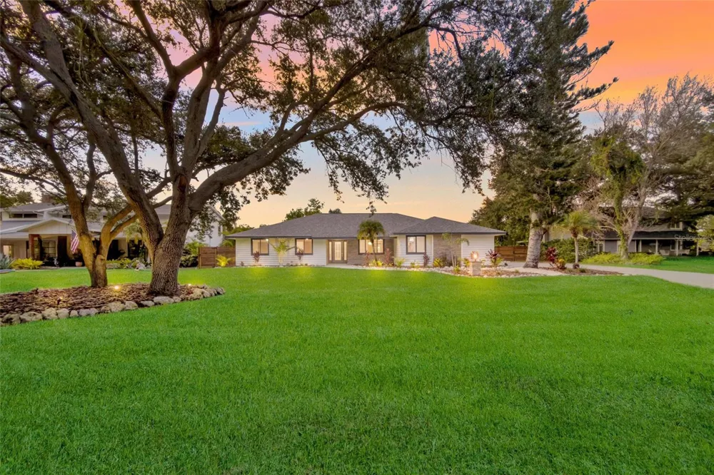 1411 70TH STREET NW Bradenton, FL 34209