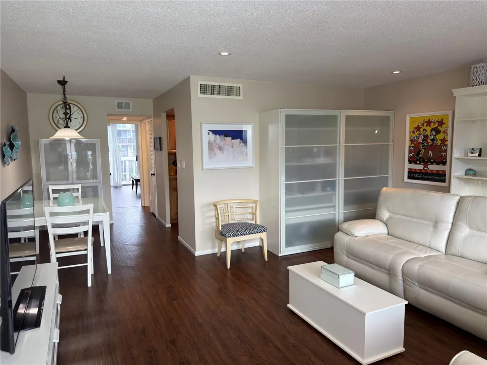 2650 PEARCE DRIVE #409 Clearwater, FL 33764
