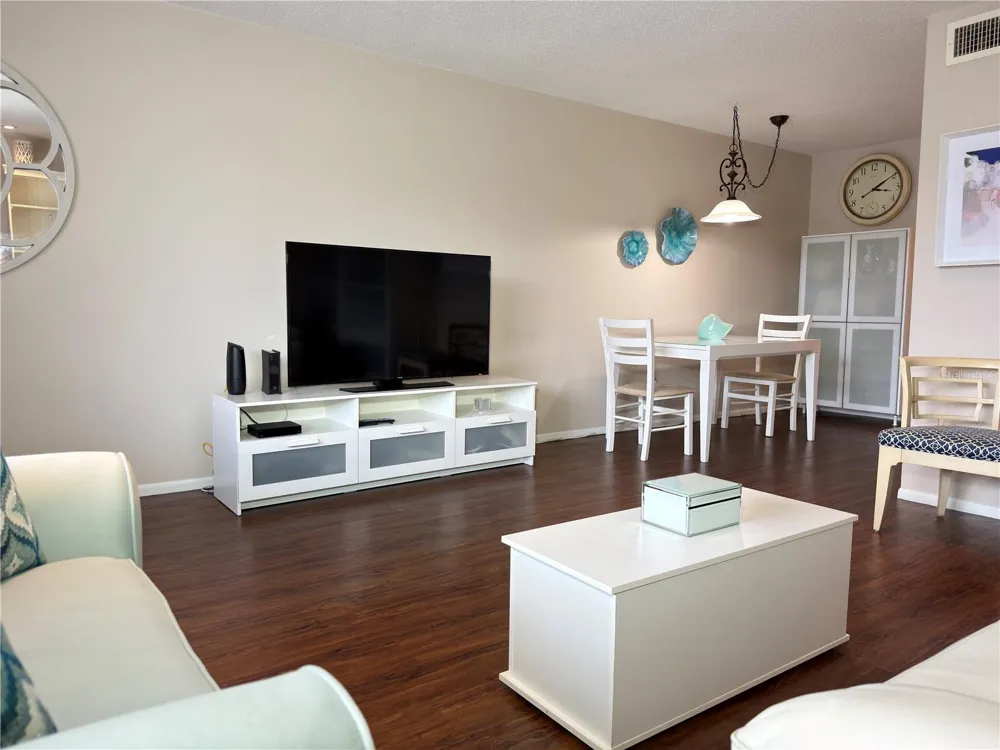 2650 PEARCE DRIVE #409 Clearwater, FL 33764