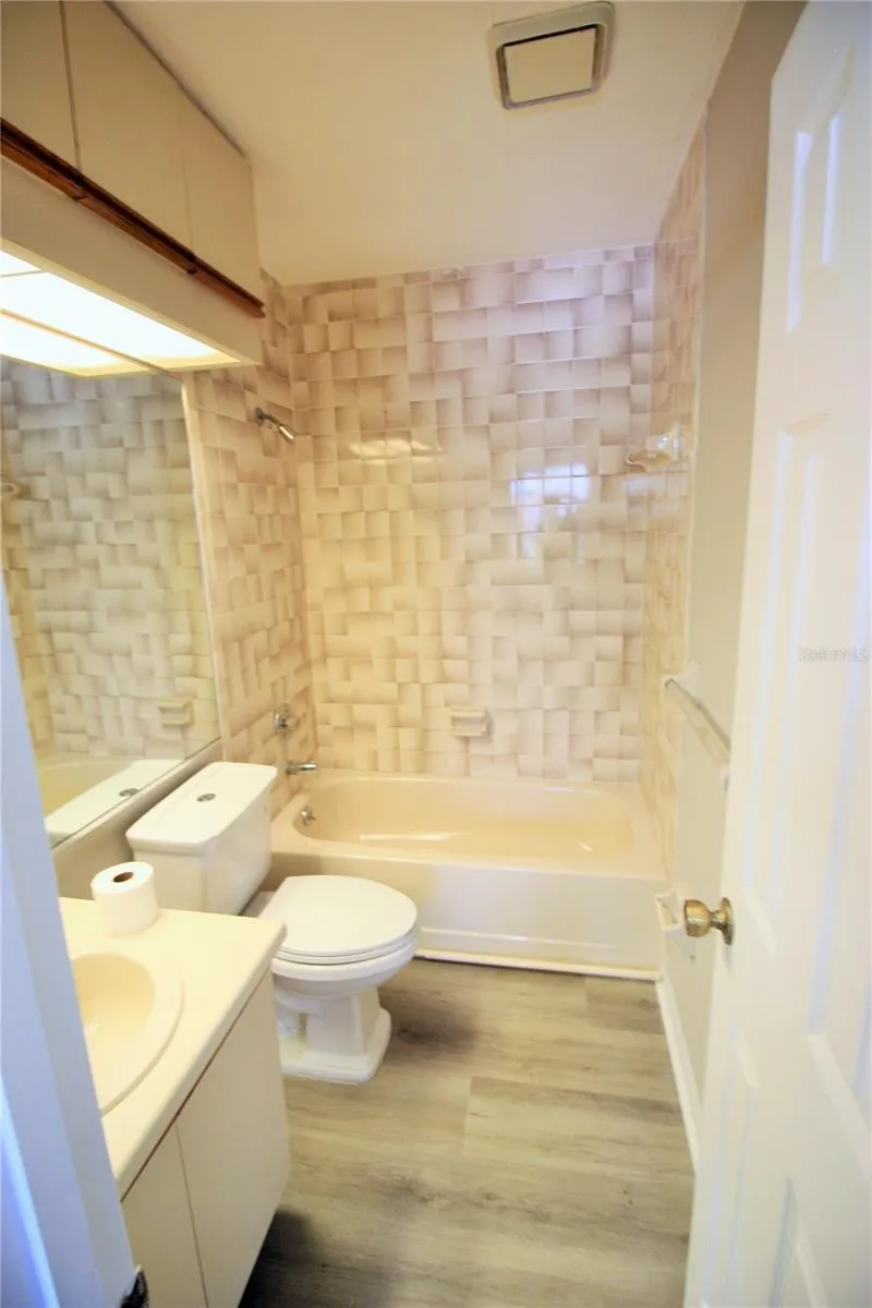 7446 WYNNEWOOD SQUARE #190 Winter Park, FL 32792