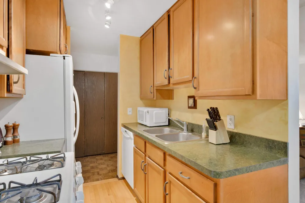 4201 Lakeside Avenue #113 Brooklyn Center, MN 55429