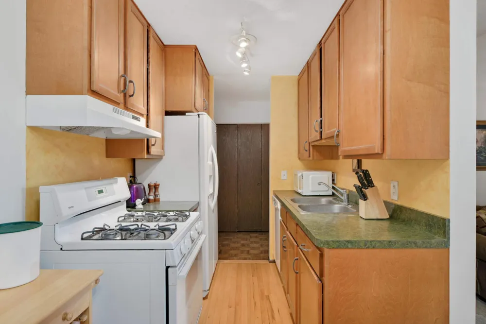 4201 Lakeside Avenue #113 Brooklyn Center, MN 55429