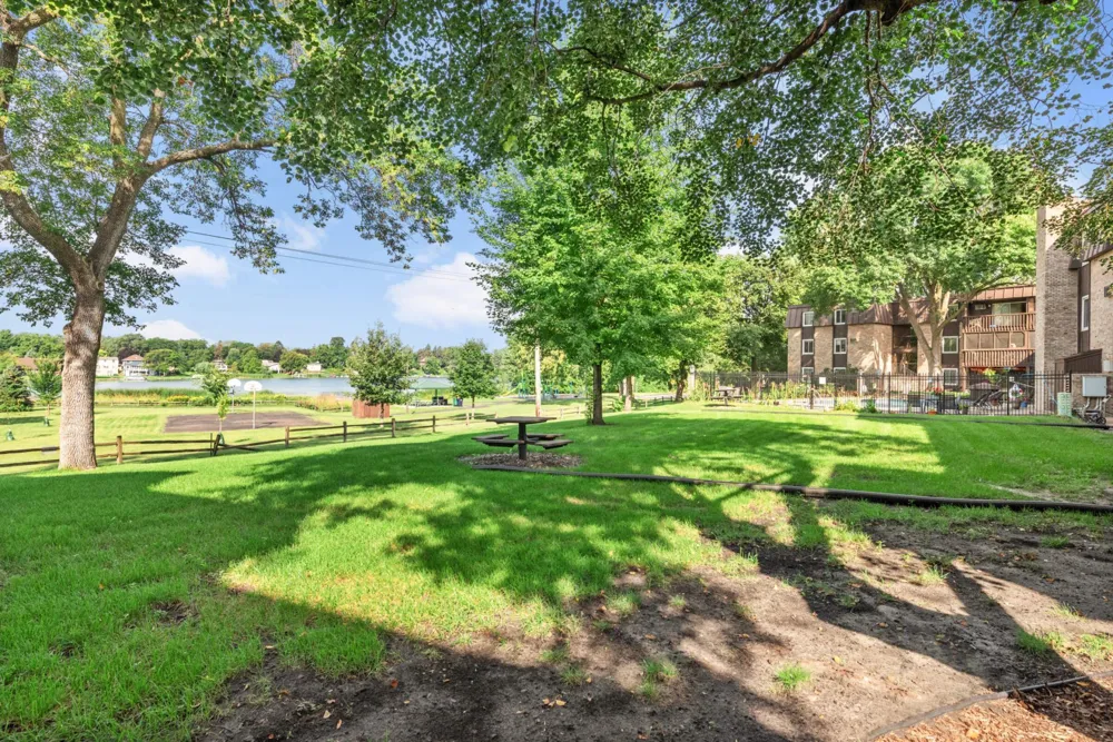 4201 Lakeside Avenue #113 Brooklyn Center, MN 55429