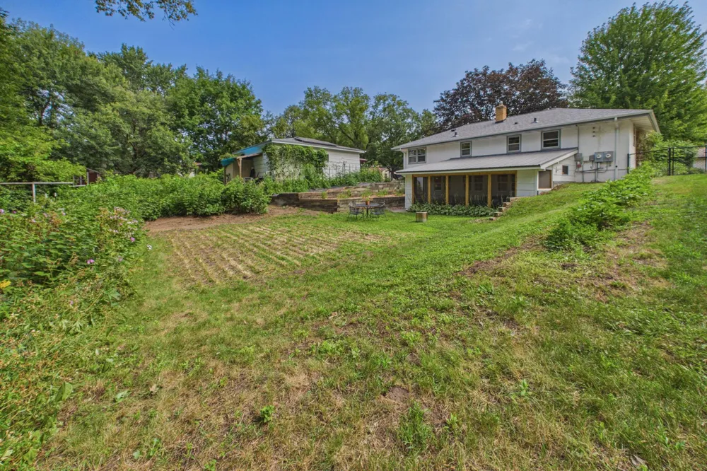 1731 Galtier Street Roseville, MN 55113