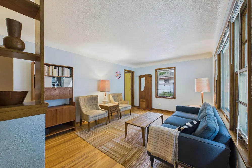 1731 Galtier Street Roseville, MN 55113
