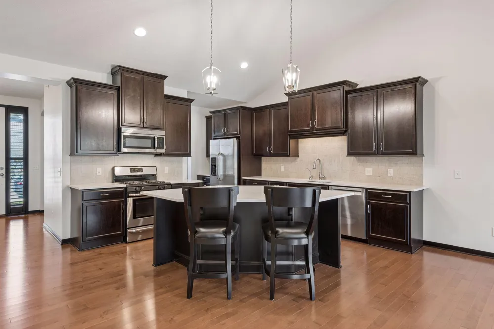 8652 Lake Riley Drive Chanhassen, MN 55317