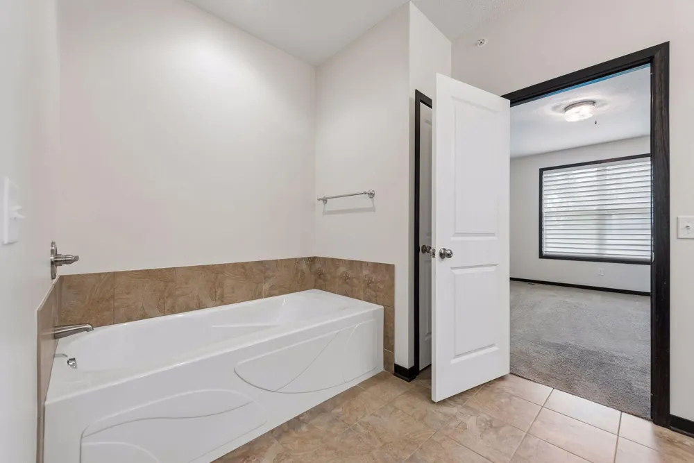 8652 Lake Riley Drive Chanhassen, MN 55317