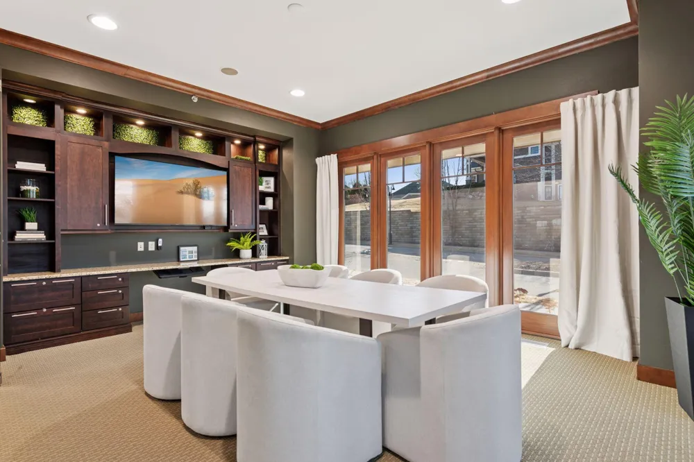 8652 Lake Riley Drive Chanhassen, MN 55317