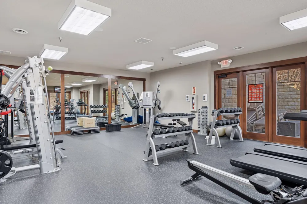 8652 Lake Riley Drive Chanhassen, MN 55317