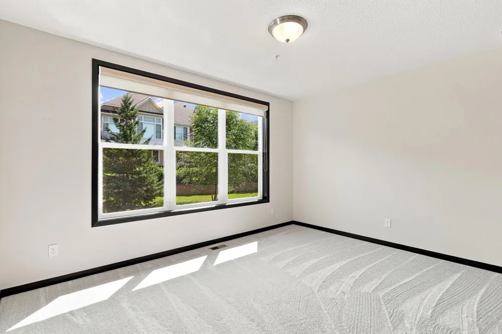 8652 Lake Riley Drive Chanhassen, MN 55317